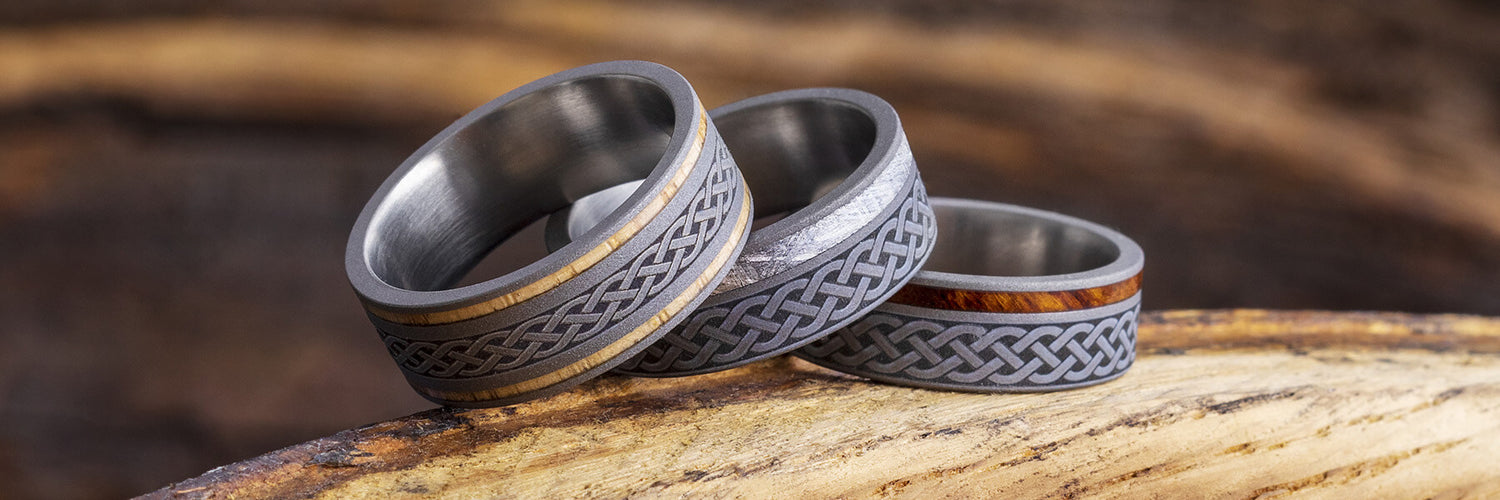 Celtic Men's Rings With Wood