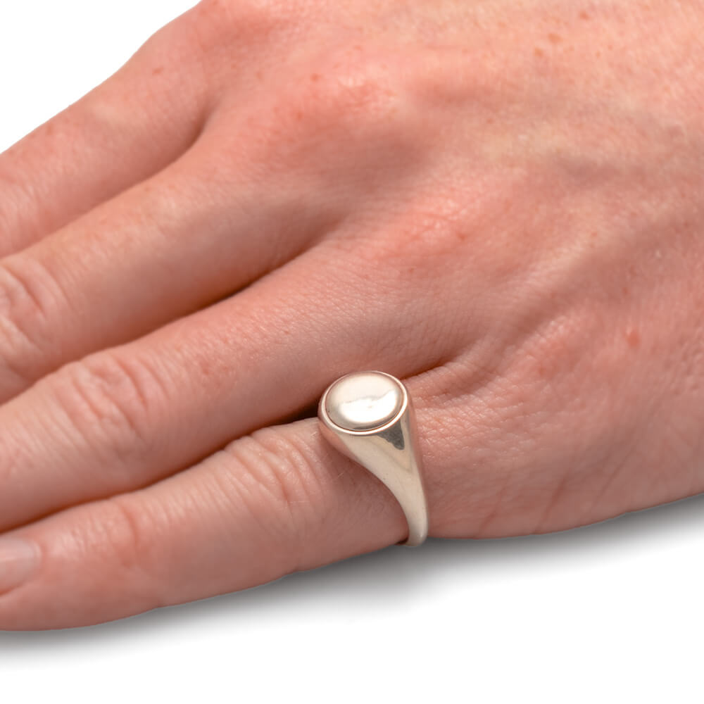 Memorial Signet Ring with Ashes