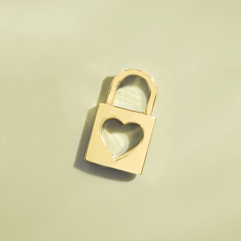 Tiny Lock Pendant With Heart