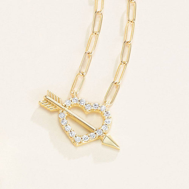 Diamond heart and arrow necklace in yellow gold
