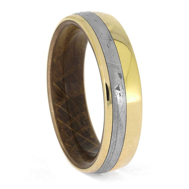 Yellow gold ring with meteorite and oak inlay