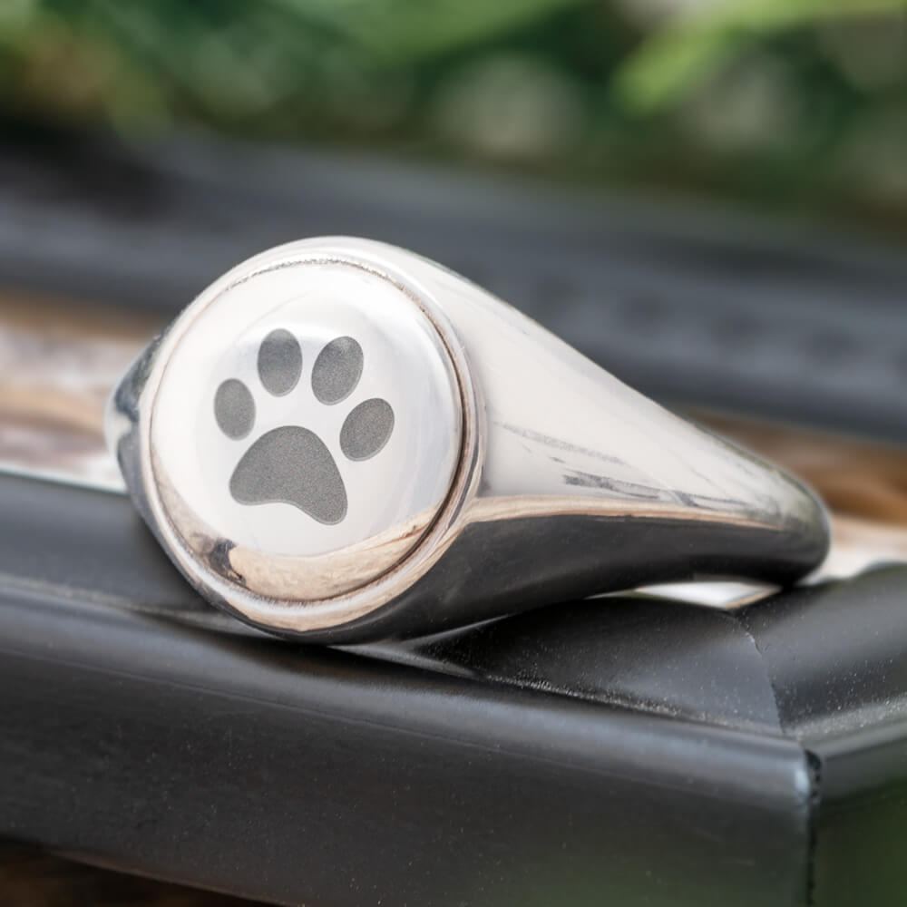 Signet Memorial Ring for Ashes