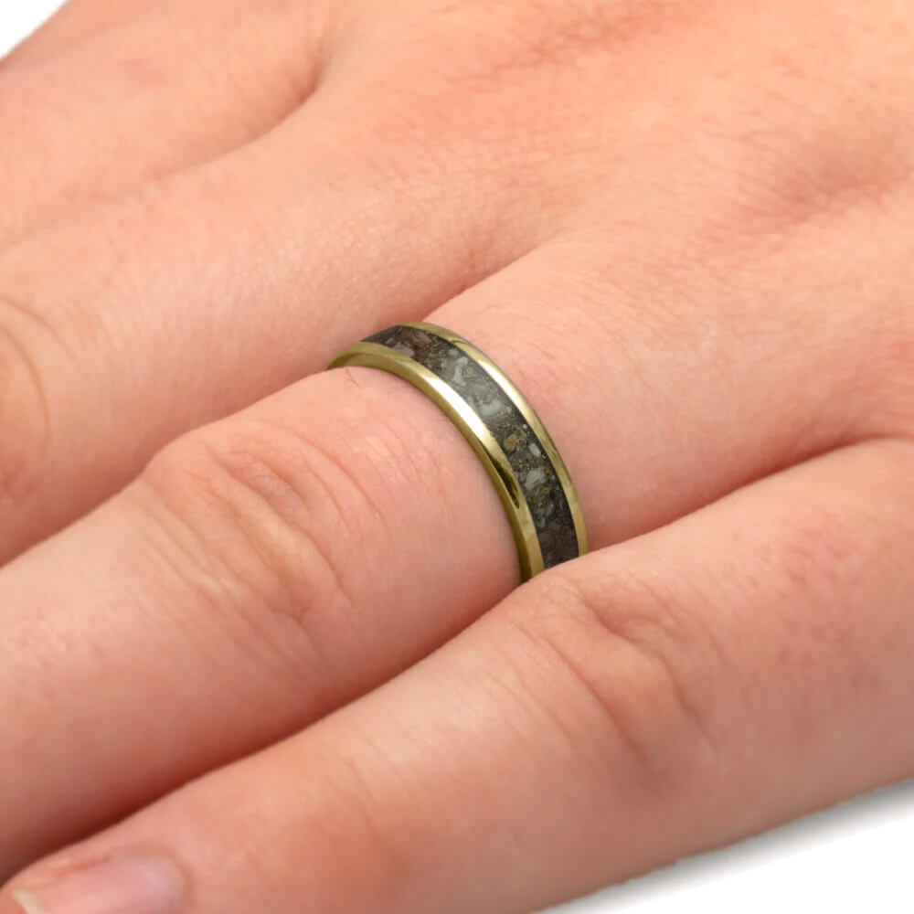 Ashes Ring in 14k Yellow Gold