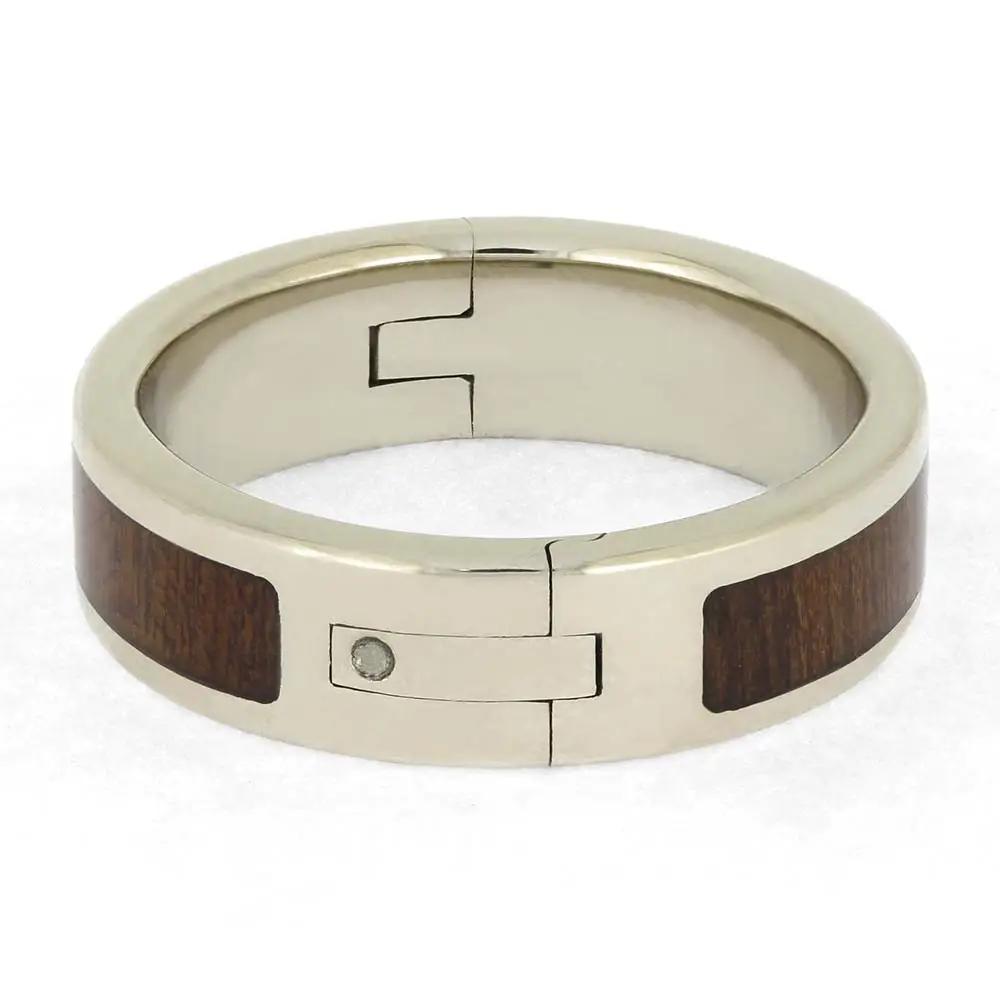 Hinged Wedding Band with Dalmata Wood