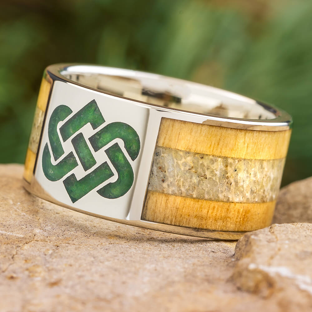 Celtic Ring with White Gold
