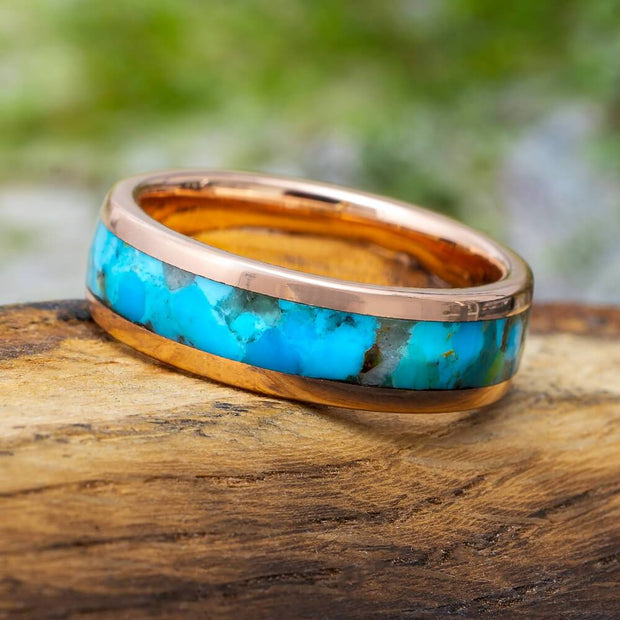Solid rose gold ring with Kingman turquoise inlay, 7mm band