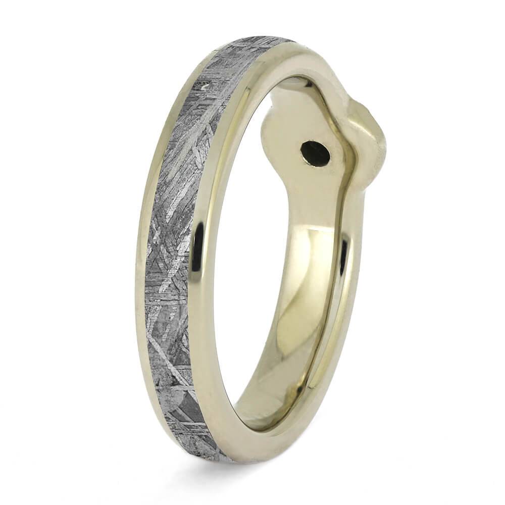 Mechanical Engagement Ring with Meteorite
