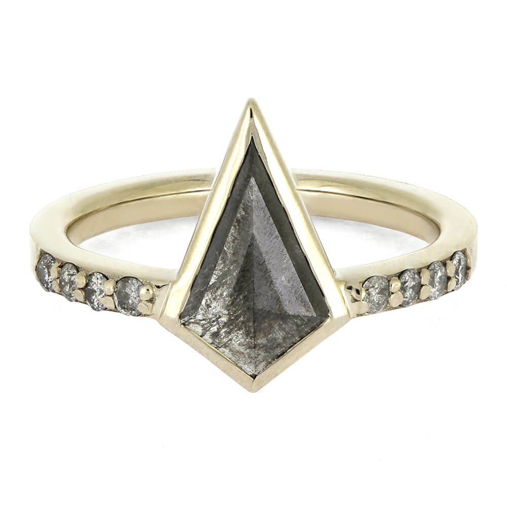 Unique Kite Solitaire