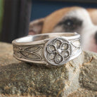 Memorial Ring in Platinum with Flower Design