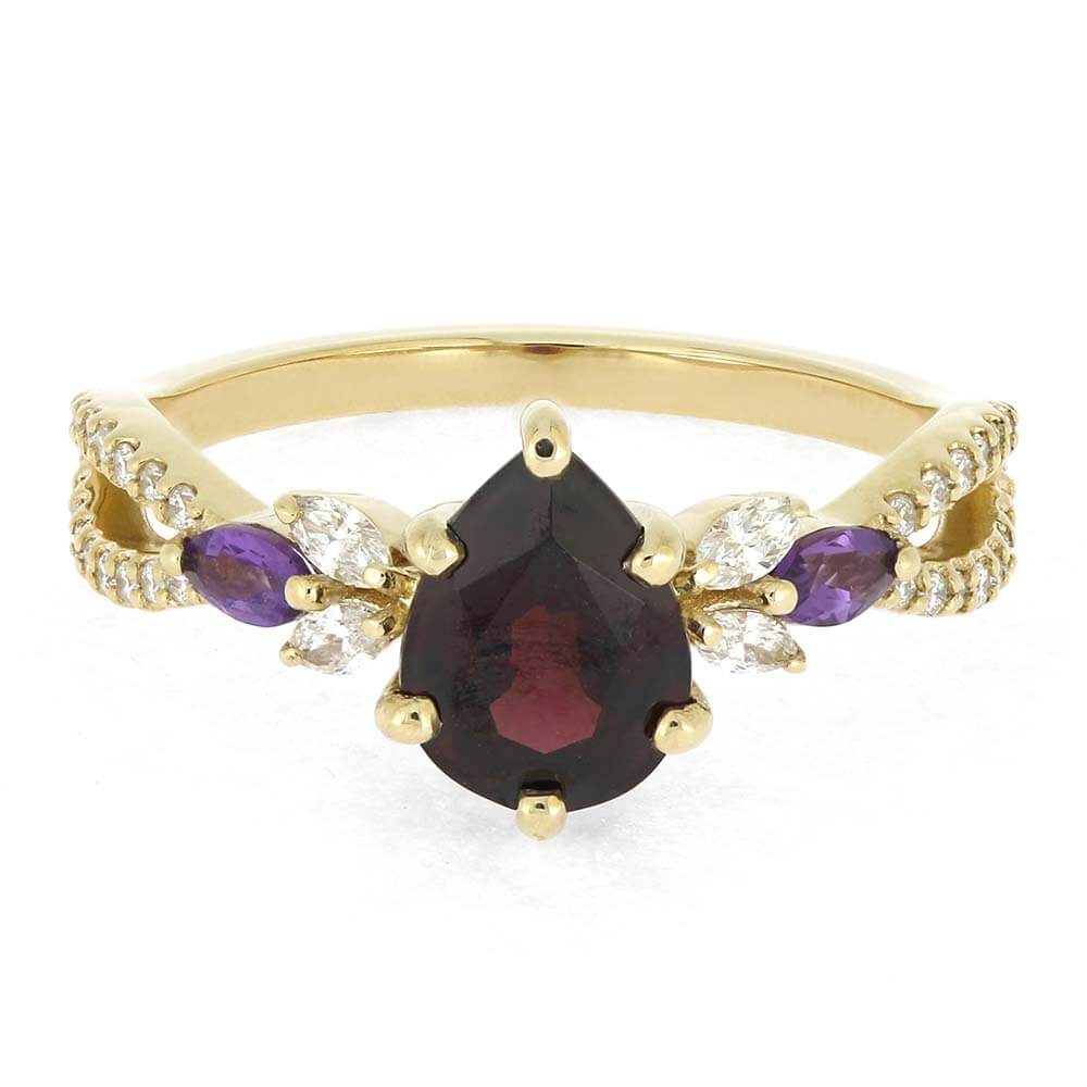 Unique Ring in Yellow Gold with Birthstones