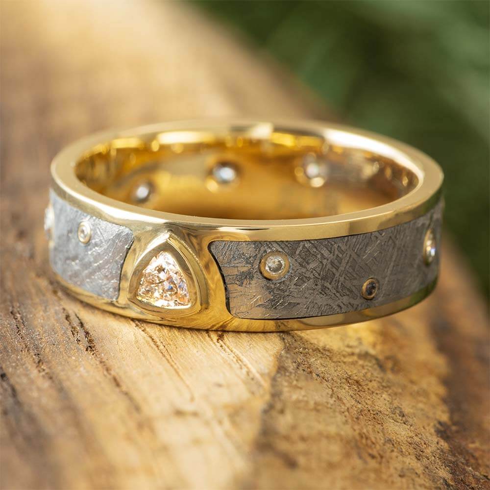 Alternative Meteorite Wedding Band in Yellow Gold