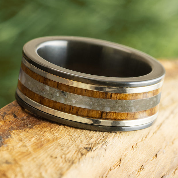 Unique Memorial Ring in White Gold and Black Zirconium