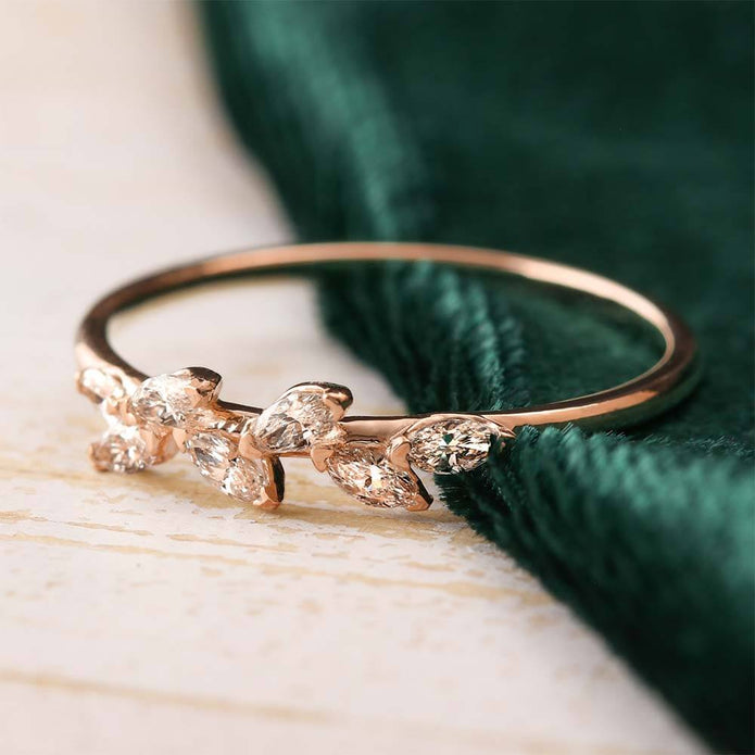 Rose Gold Ring with Marquise Diamond Leaf Pattern
