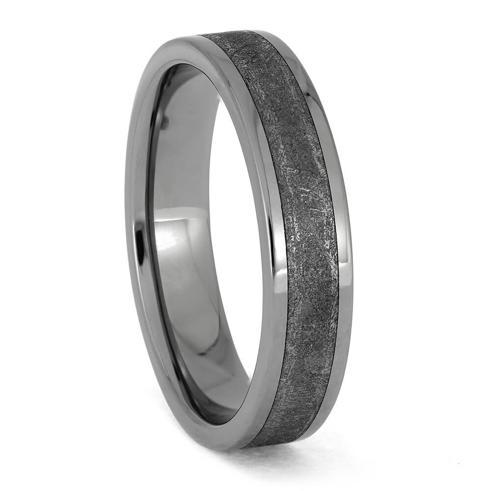 Meteorite wedding band with hypoallergenic titanium.
