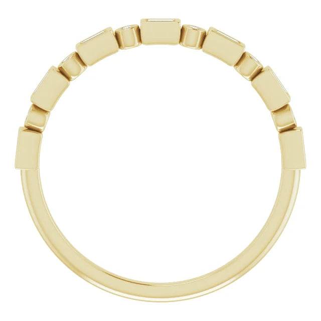 Side view of yellow gold diamond anniversary band