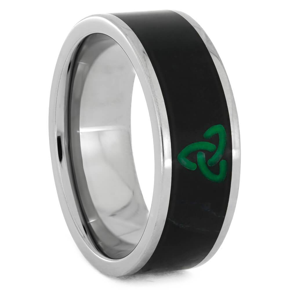 Jade Ring Engraved with Trinity Knot - Jewelry by Johan
