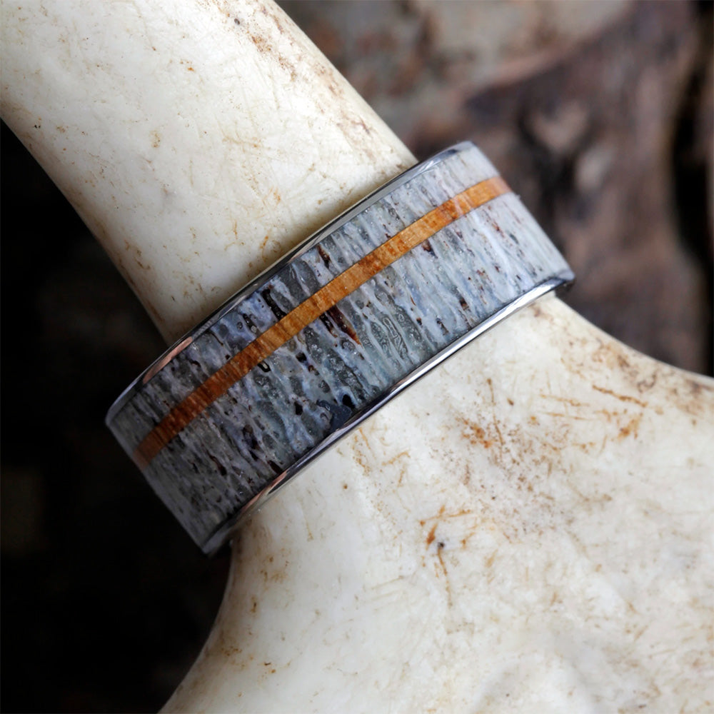Deer Antler Ring with Oak Wood Pinstripe - Jewelry by Johan