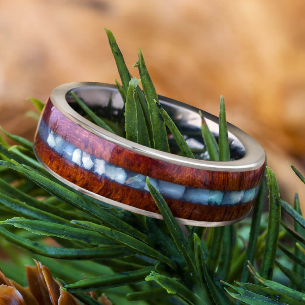 Swirling Gold Wedding Band with Wood