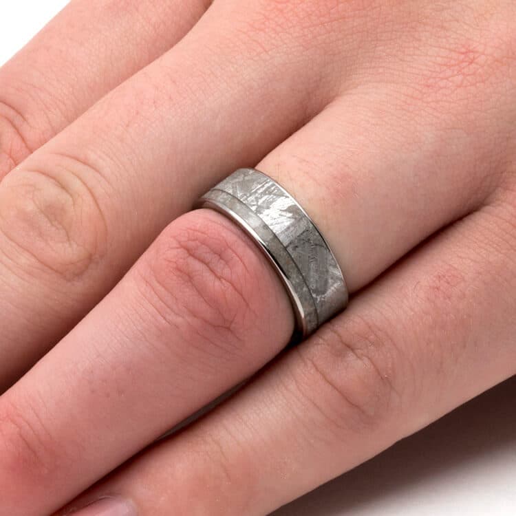 Memorial Ring With Meteorite And Whiskey Barrel Oak Sleeve-3751 - Jewelry by Johan