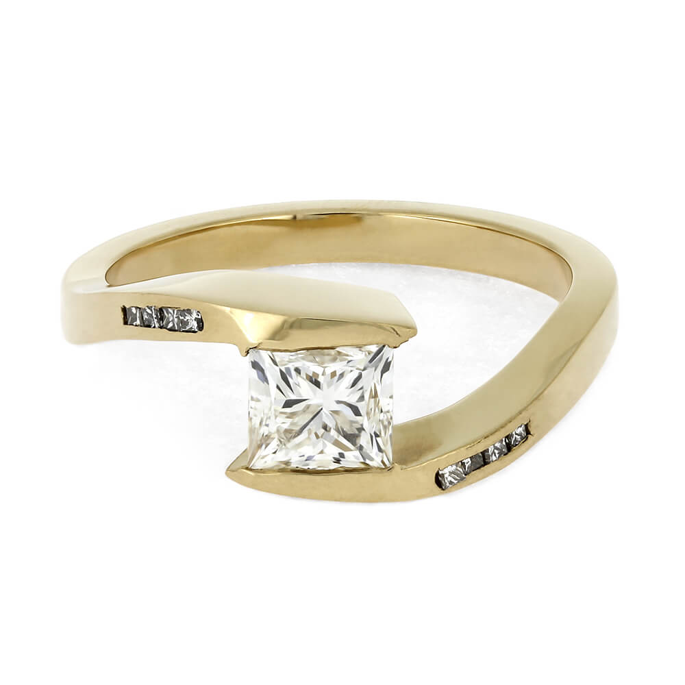 Women's Yellow Gold Engagement Rings