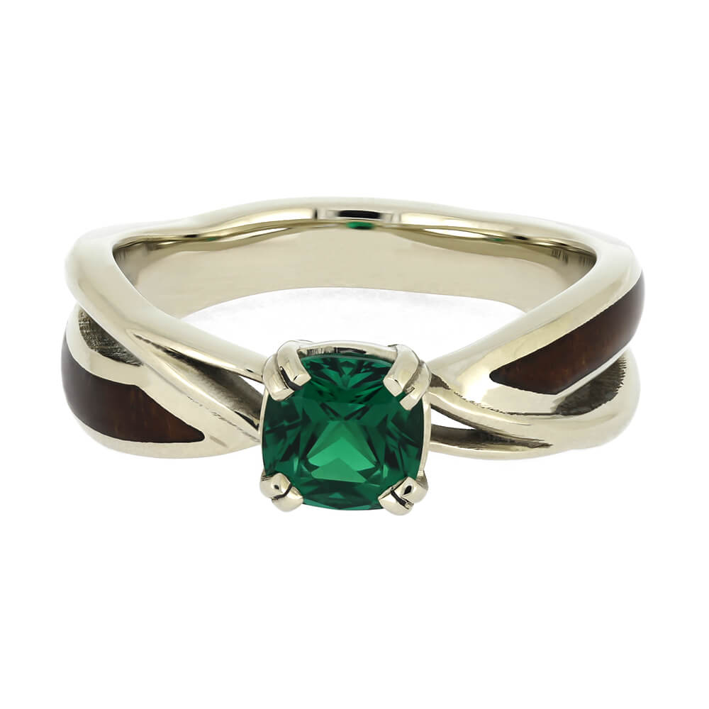 Callie - Round Brilliant Cut Emerald Trilogy Engagement Ring - Made-to –  Jessica Flinn Fine Jewellery
