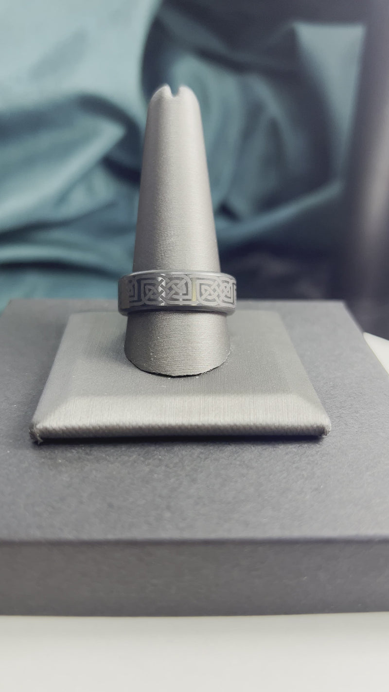 Elysium Ring with Celtic Knot Engraving, Black Ring