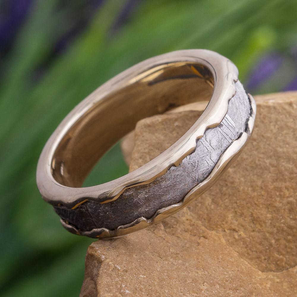 Wavy Gold Wedding Band with Meteorite - Jewelry by Johan