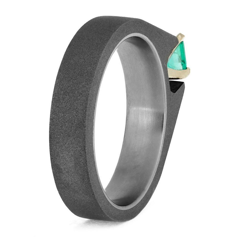 Emerald Ring with Oak Wood Panels and a Sandblasted Titanium-1836 - Jewelry by Johan