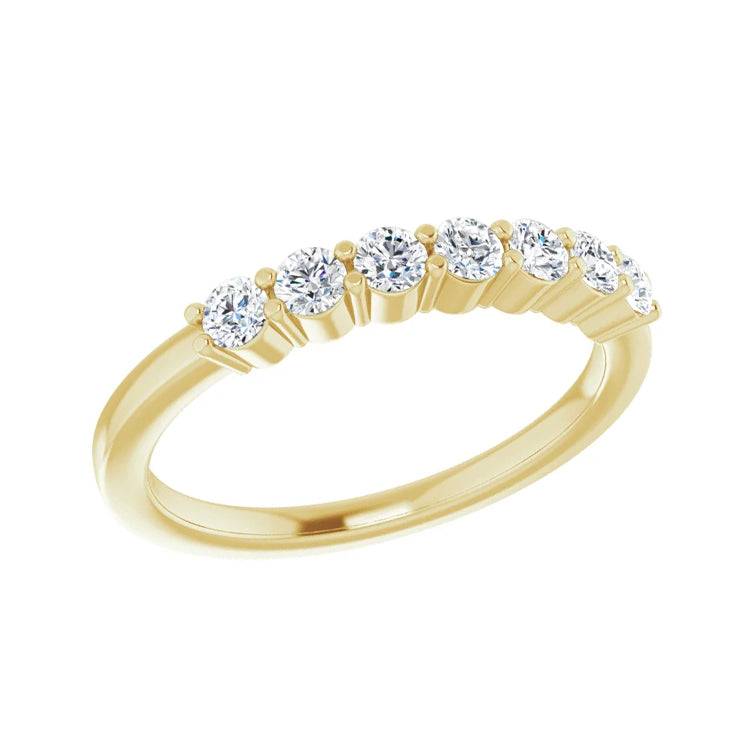 Elegant yellow gold diamond wedding band