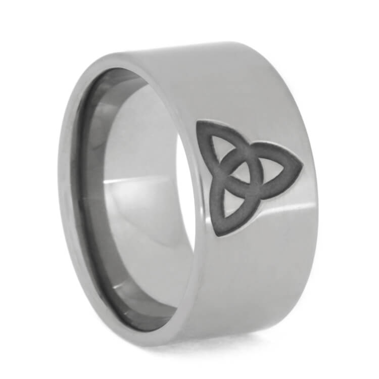 Trinity Knot Men's Wedding Band in Titanium