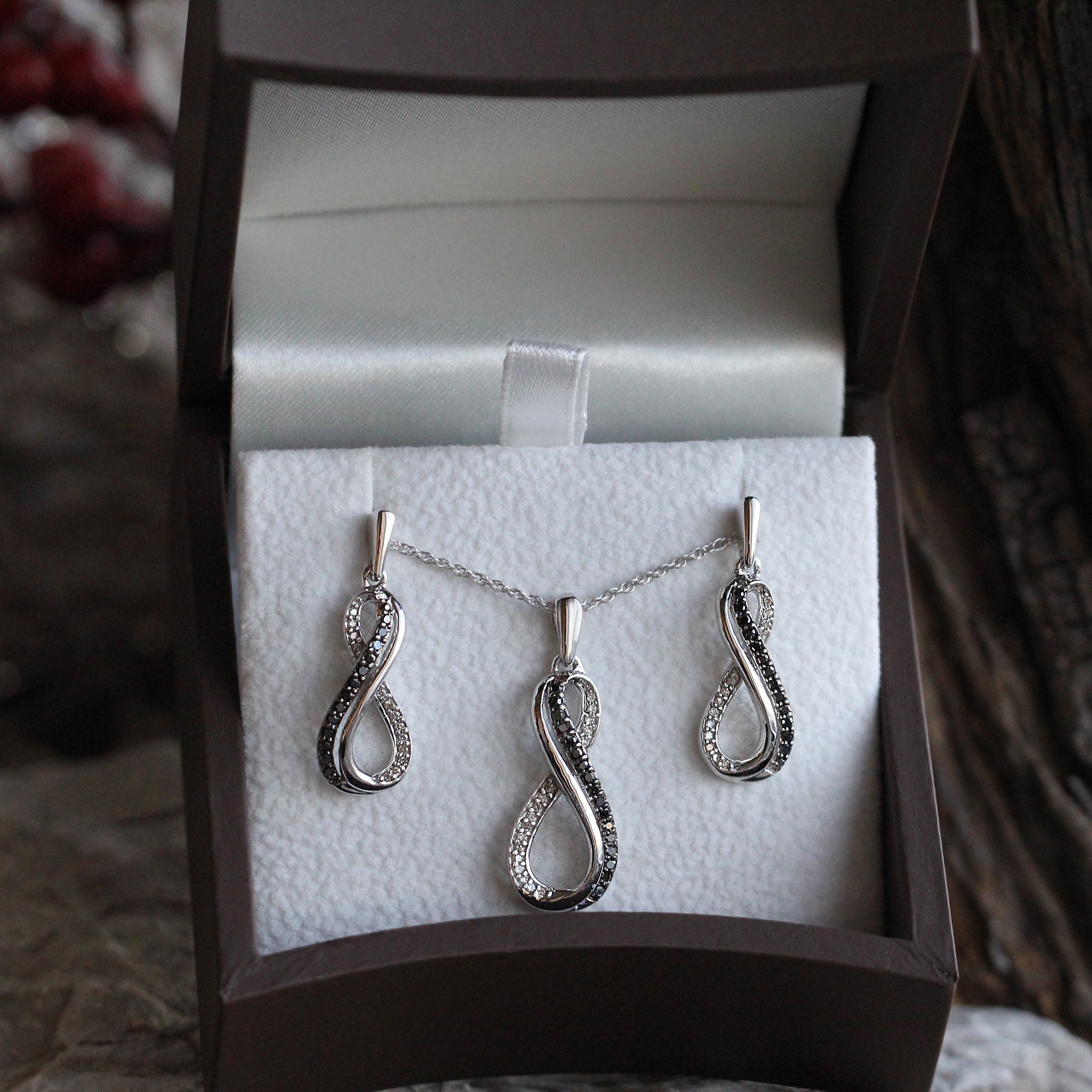 CLARA 925 Sterling Silver Heart Pendant Earring Chain Jewellery Set Ro